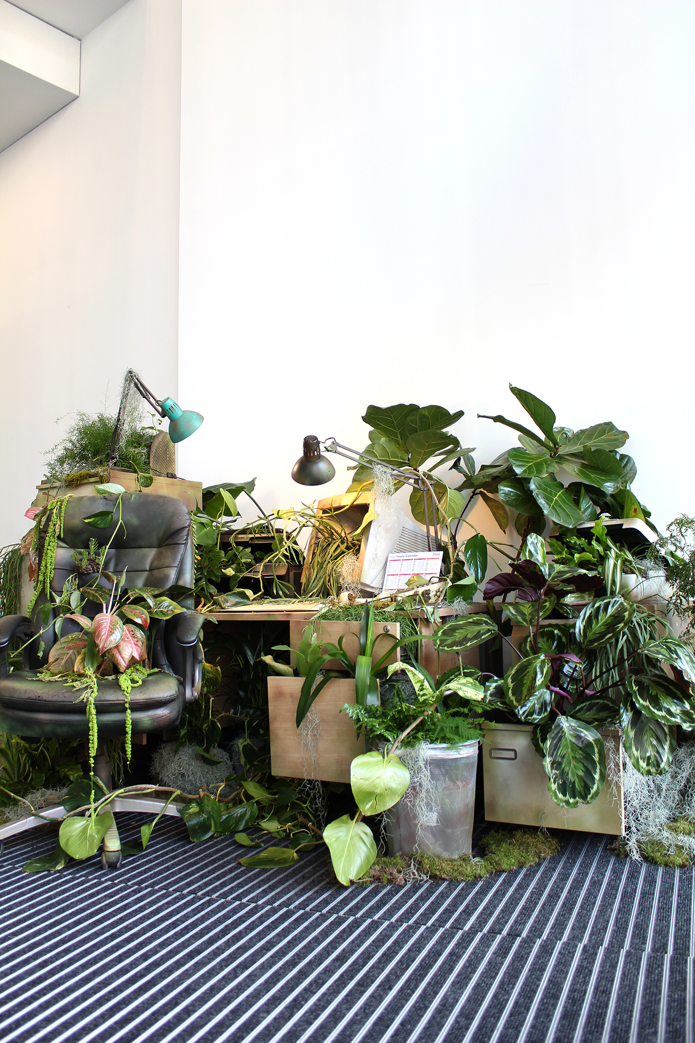 Plant covered desk installation London